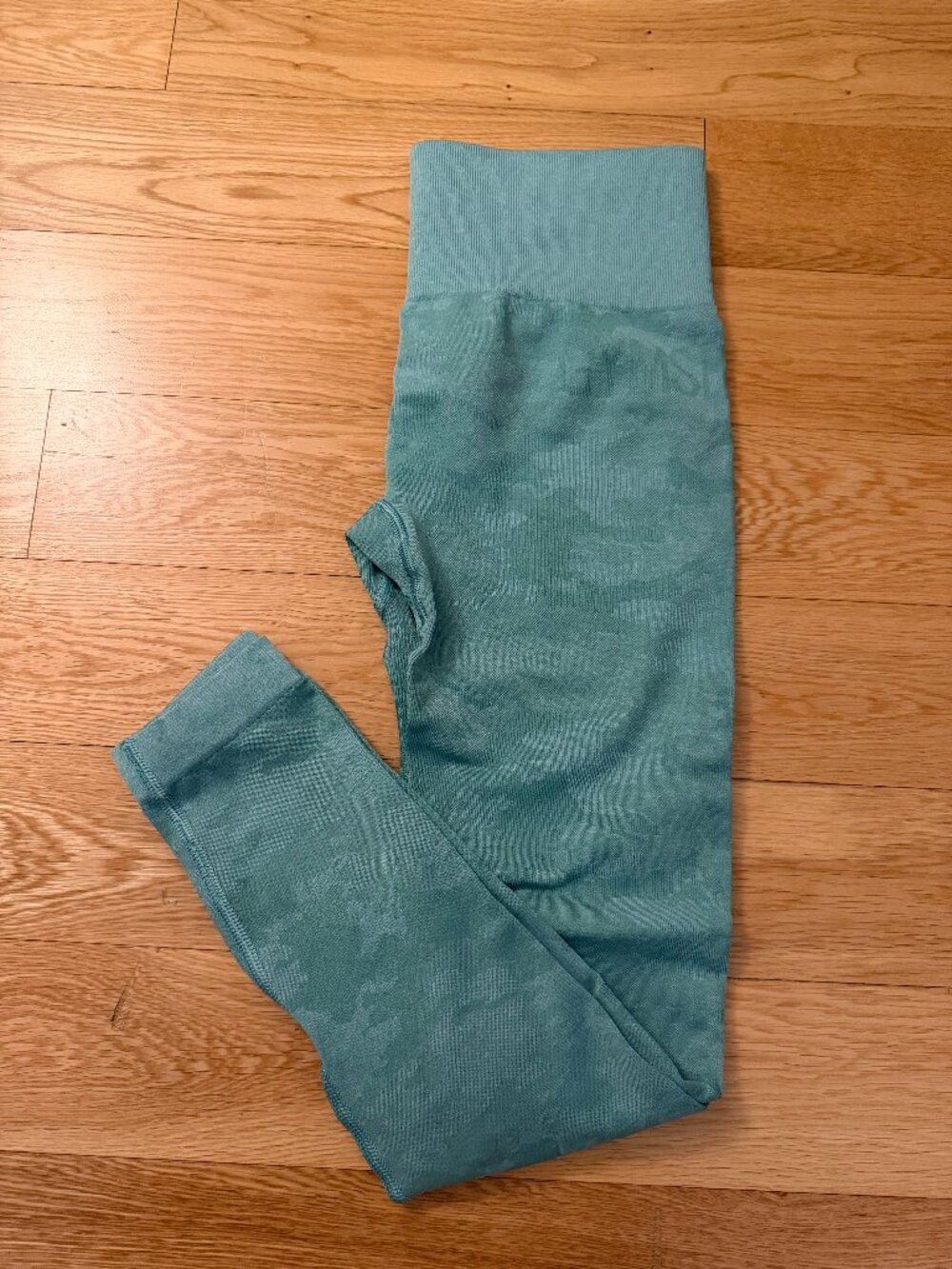 Gymshark Adapt Camo Seamless Leggings | Mint | Size S